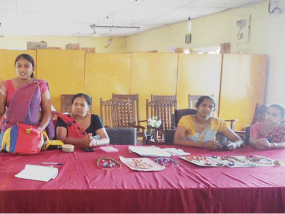 decorative jewelry training program 